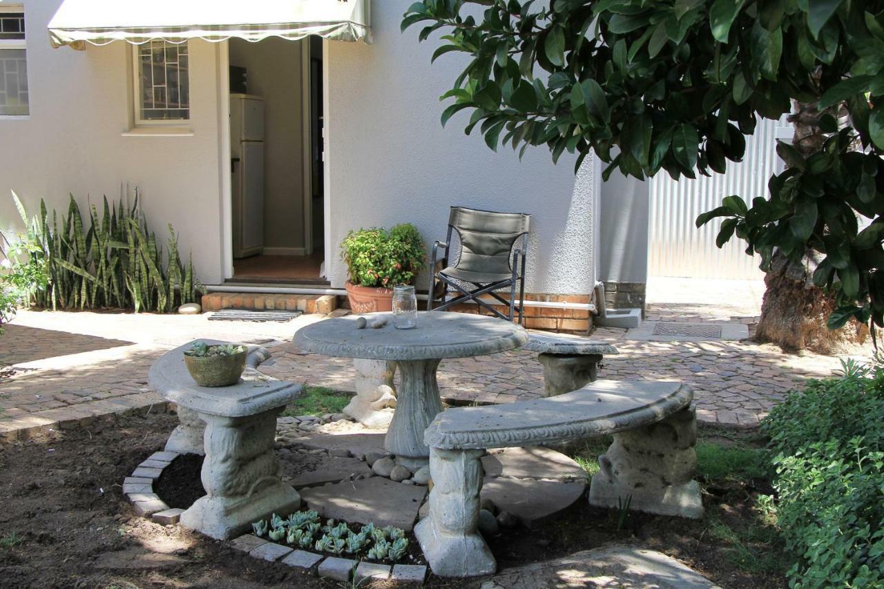 Olive Tree Private Rooms In Stellenbosch- No Load Shedding מראה חיצוני תמונה