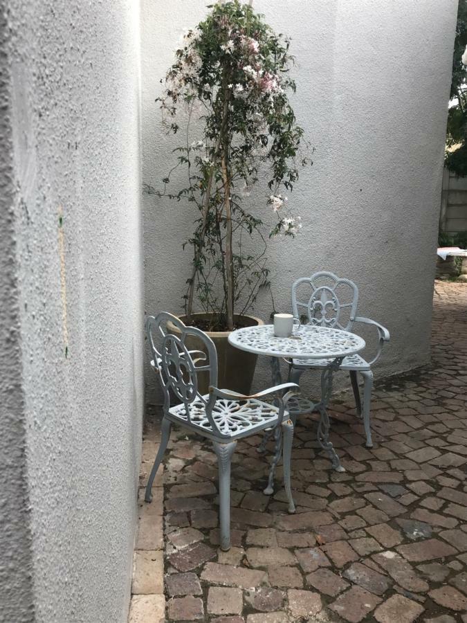 Olive Tree Private Rooms In Stellenbosch- No Load Shedding מראה חיצוני תמונה